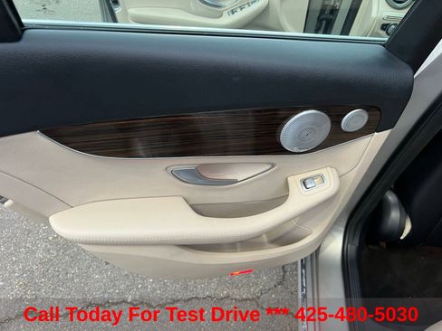 Used 2019 Mercedes-Benz C 300 Sedan w/ Multimedia Package image 21