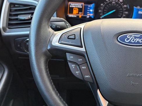 Used 2022 Ford Edge SEL image 12