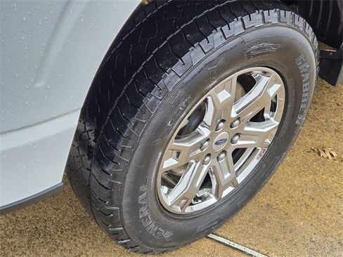 Used 2022 Ford F150 Lariat image 8