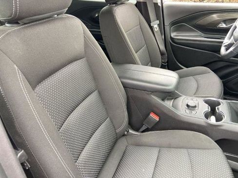 Used 2024 GMC Terrain SLE w/ Driver Convenience Package image 23