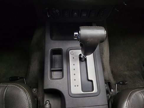 Used 2015 Nissan Xterra PRO-4X w/ Pro-4x Leather Package AWD/4WD image 26