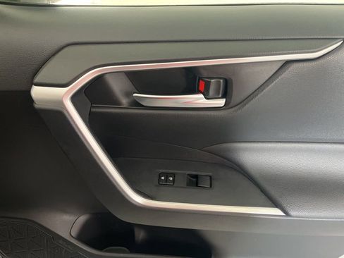 Used 2019 Toyota RAV4 XLE w/ Convenience Package AWD/4WD image 57