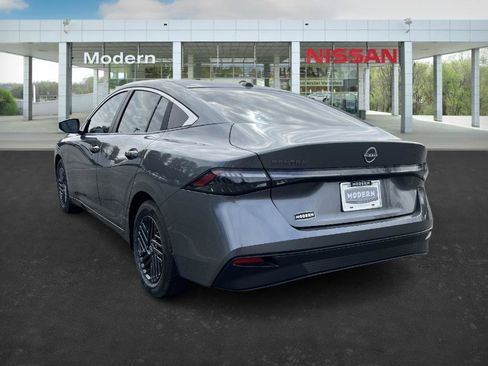 New 2026 Nissan Sentra SV image 3