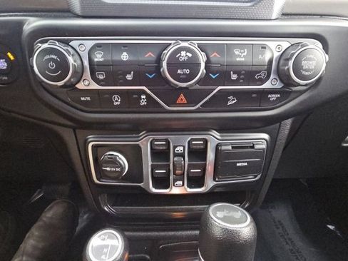 Used 2021 Jeep Wrangler Unlimited Sport AWD/4WD image 22