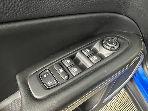 Used 2018 Jeep Compass Latitude w/ Popular Equipment Group AWD/4WD image 16