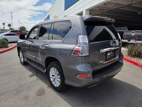 Used 2016 Lexus GX 460 w/ Premium Package image 4