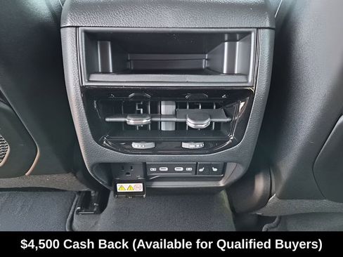 New 2026 Jeep Grand Cherokee Limited RWD image 21