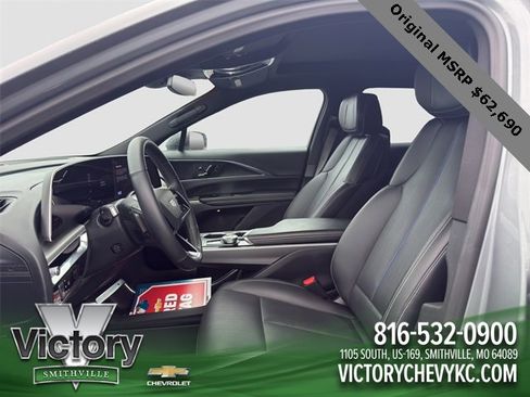Used 2024 Cadillac Lyriq Luxury image 9