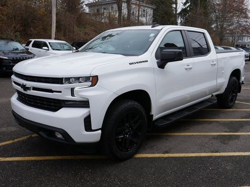 Used 2022 Chevrolet Silverado 1500 RST w/ LPO, Blackout Package image 4