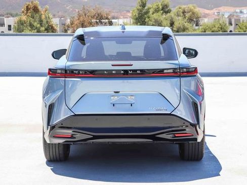 Used 2023 Lexus RZ 450e Premium w/ Cold Area Package AWD/4WD image 5