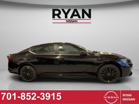 New 2026 Nissan Altima 2.5 SV w/ SV Special Edition Package AWD/4WD image 6