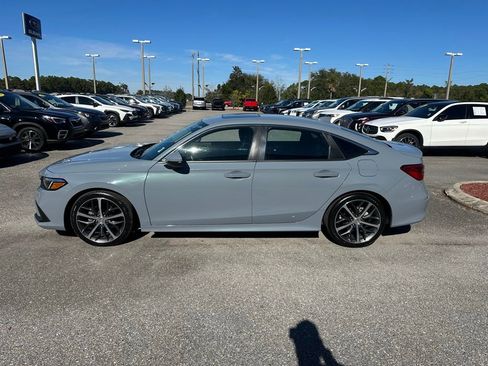 Used 2023 Honda Civic Touring image 10