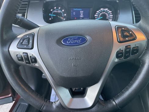 Used 2016 Ford Taurus SEL image 23