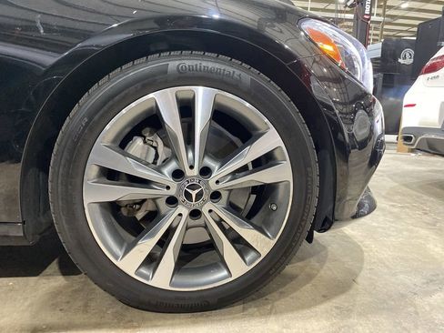 Used 2018 Mercedes-Benz C 300 Sedan image 21