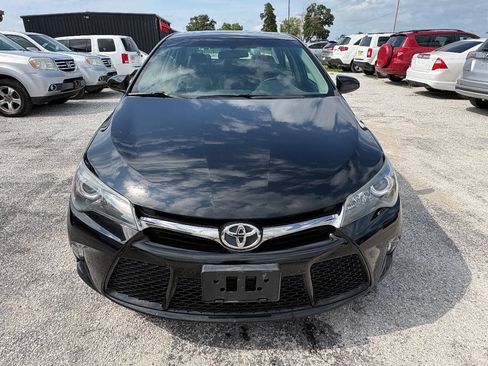 Used 2015 Toyota Camry SE w/ Moonroof Package FWD image 14