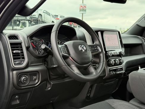 New 2026 RAM 1500 Express AWD/4WD image 27