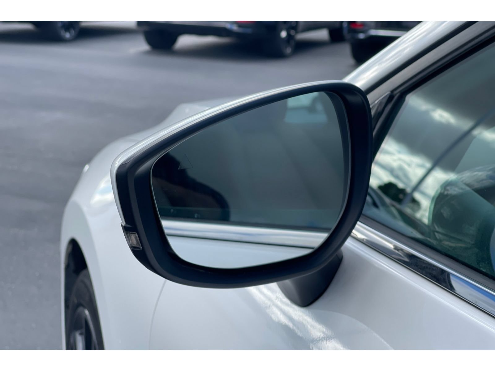 Used 2025 MAZDA MAZDA3 2.5 S Hatchback w/ Premium Pkg FWD image 20