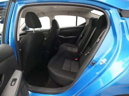 Used 2025 Nissan Sentra SV FWD image 15