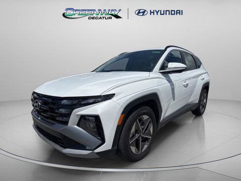 Used 2025 Hyundai Tucson SEL FWD image 3