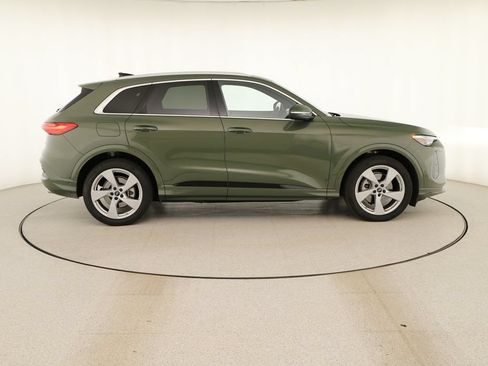 Used 2025 Audi Q5 Prestige AWD/4WD image 8