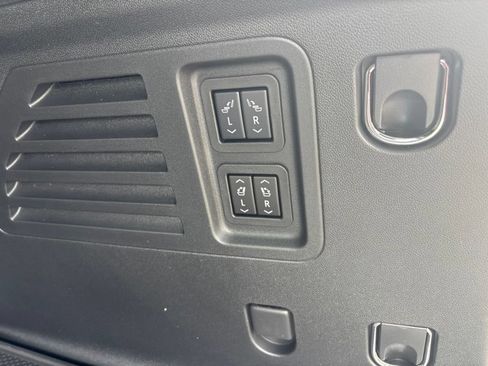 New 2026 Buick Enclave Preferred w/ Power Package AWD/4WD image 27