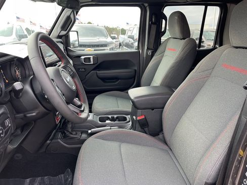 Used 2024 Jeep Gladiator Rubicon image 13