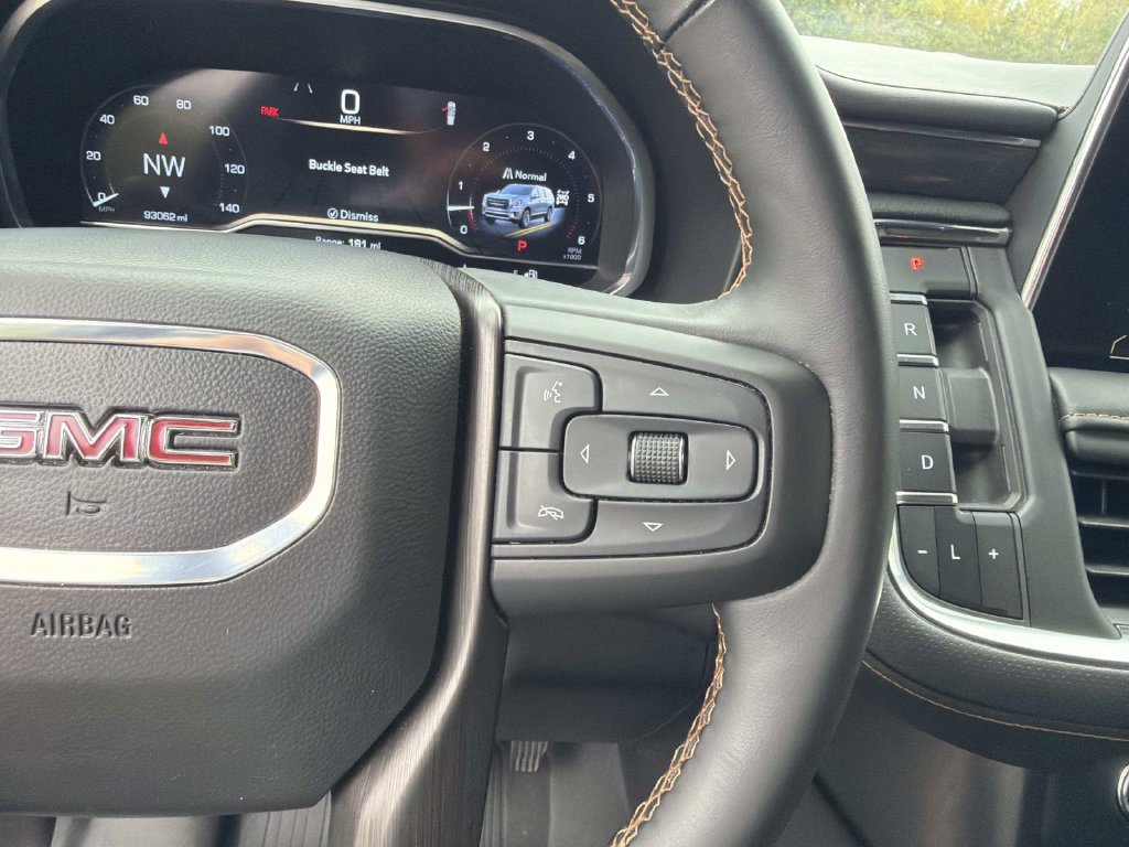 Used 2024 GMC Yukon XL AT4 w/ AT4 Premium Plus Package AWD/4WD image 29