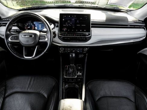 Used 2022 Jeep Compass Limited image 5