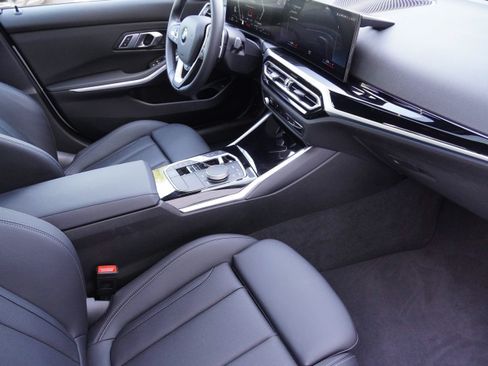 Used 2023 BMW 330i Sedan w/ Premium Package RWD image 11