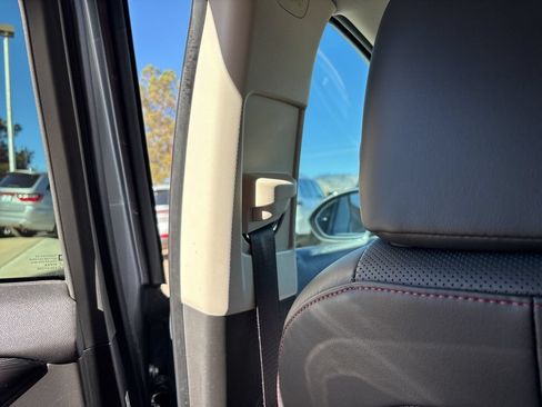 Used 2022 Buick Envision Essence w/ Technology Package I FWD image 41