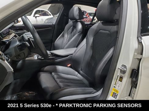 Used 2021 BMW 530e w/ Parking Assistance Package RWD image 6
