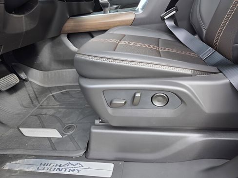 New 2026 Chevrolet Silverado 1500 High Country AWD/4WD image 11