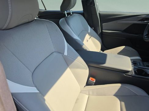 Used 2025 Toyota Camry SE FWD image 34
