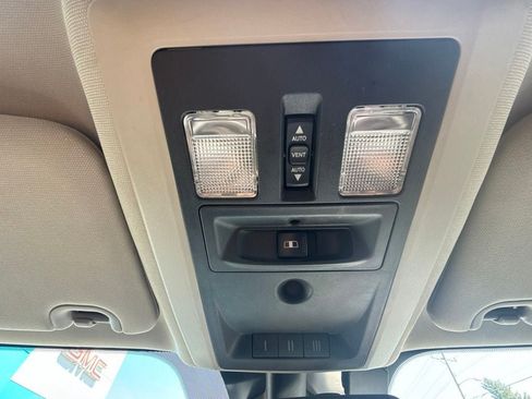 Used 2015 RAM 1500 Big Horn AWD/4WD image 28