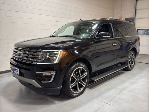 Used 2021 Ford Expedition Limited image 10