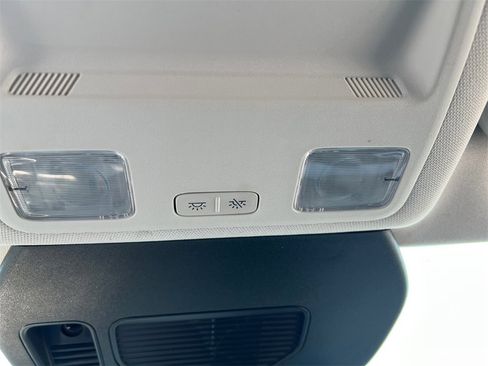 Used 2022 Ford Escape Titanium image 25