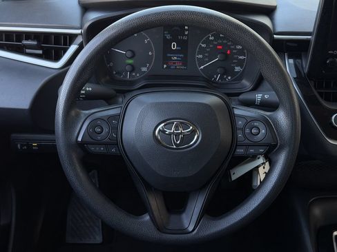 Used 2025 Toyota Corolla LE FWD image 13