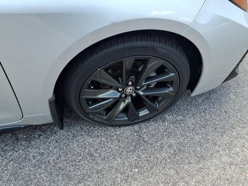 Used 2024 Toyota Corolla XSE FWD image 4