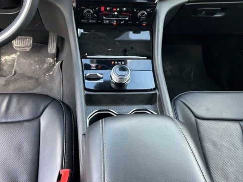 Used 2024 Jeep Grand Cherokee L Limited w/ Luxury Tech Group II image 9