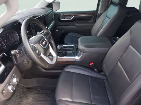 Used 2025 GMC Sierra 1500 SLT AWD/4WD image 12