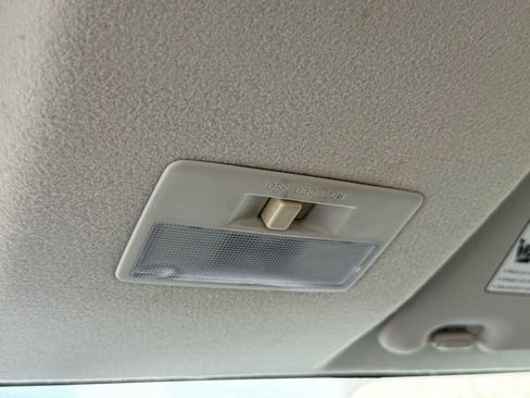 Used 2014 MAZDA MAZDA2 Sport image 29