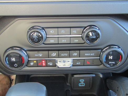 New 2025 Ford Bronco Raptor image 32