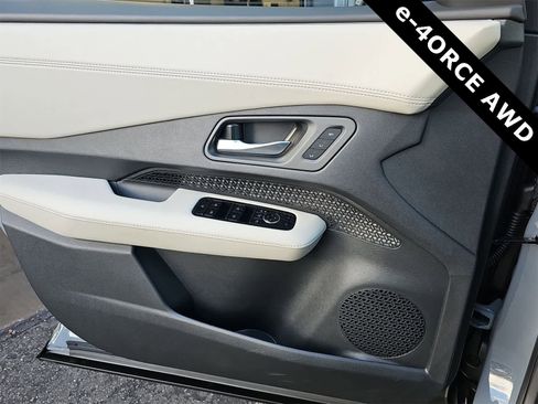 Used 2024 Nissan Ariya AWD image 27