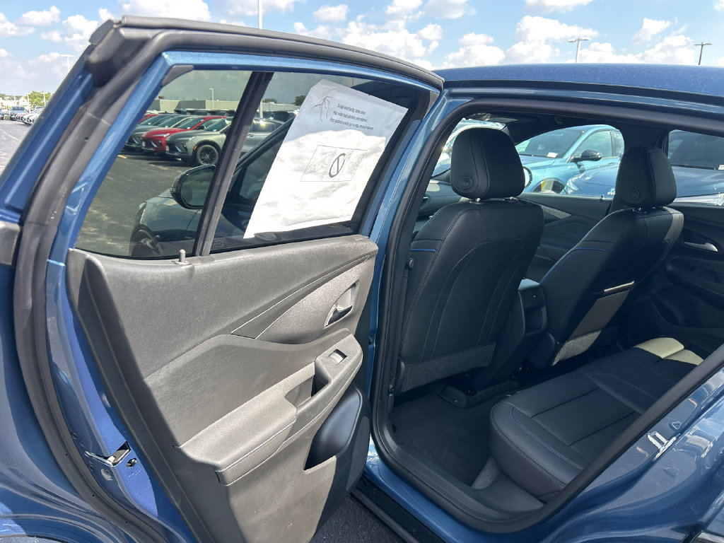 New 2026 Buick Envista Sport Touring w/ Convenience I Package FWD image 32