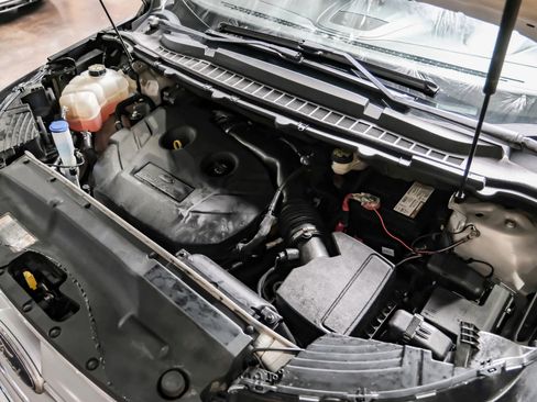 Used 2018 Ford Edge Titanium w/ Technology Package image 57