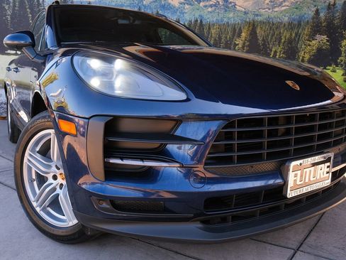 Used 2020 Porsche Macan AWD/4WD image 7