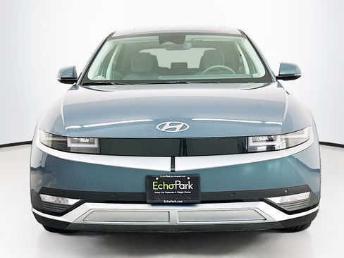 Used 2024 Hyundai Ioniq 5 SEL image 2