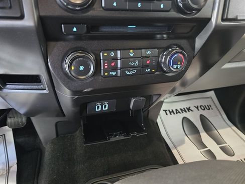 Used 2018 Ford F150 XLT w/ Equipment Group 302A Luxury image 22