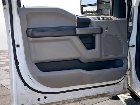 Used 2019 Ford F150 XLT w/ Trailer Tow Package AWD/4WD image 24