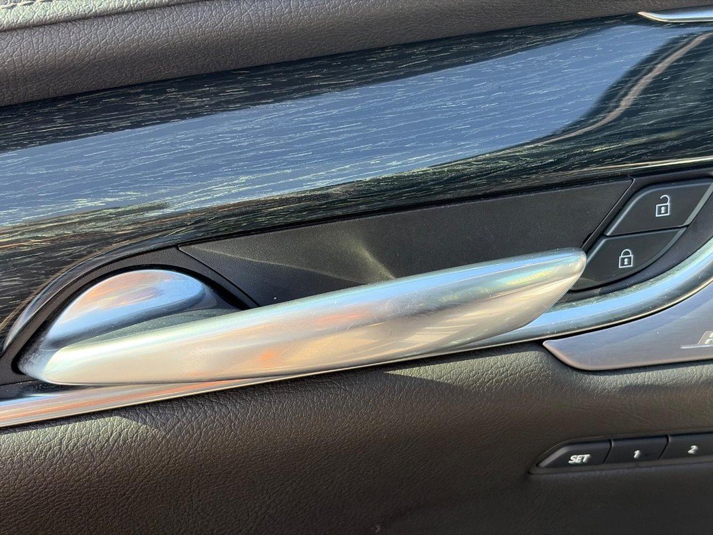 Used 2020 Cadillac XT5 Premium Luxury AWD/4WD image 21